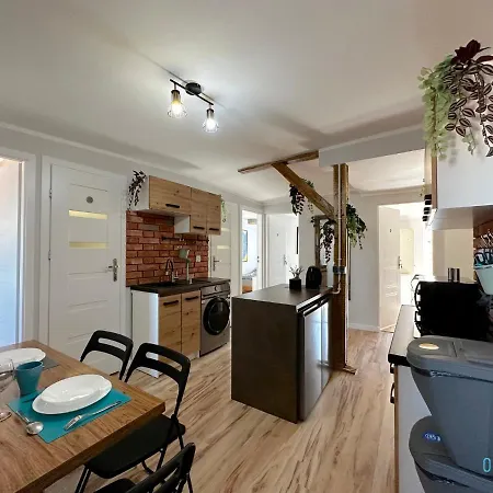 Picasso -10 Minutes To Old Town & Sea 그단스크