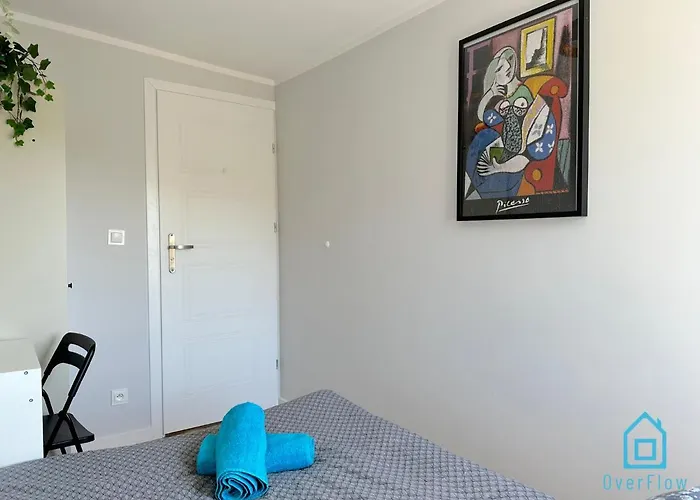 Picasso -10 Minutes To Old Town & Sea Rum i privatbostad