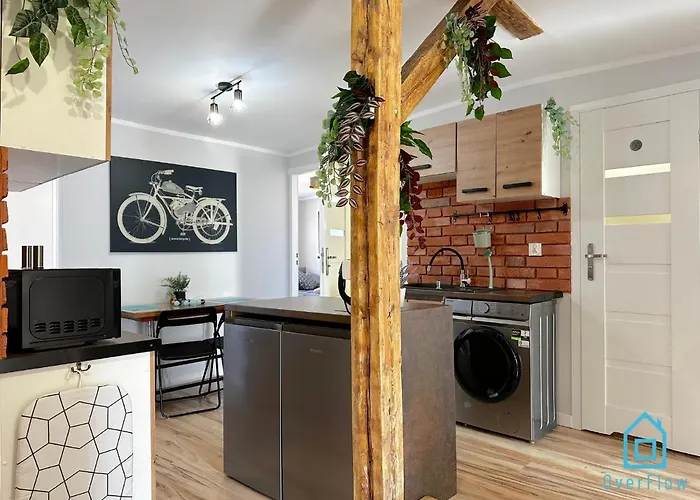 Rum i privatbostad Picasso -10 Minutes To Old Town & Sea